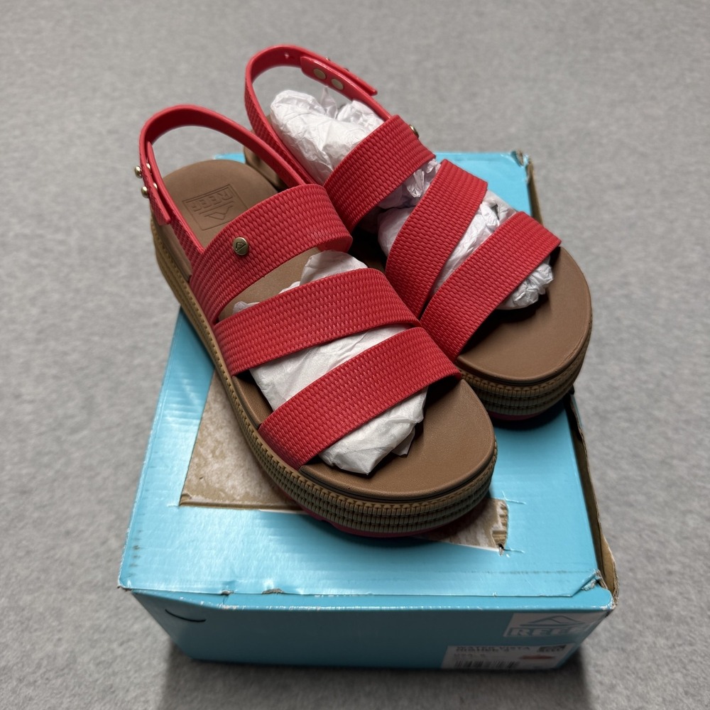 Reef Water Vista Higher 2 Sandals Womens 6 Red Hibiscus Platform Wedge Comfort